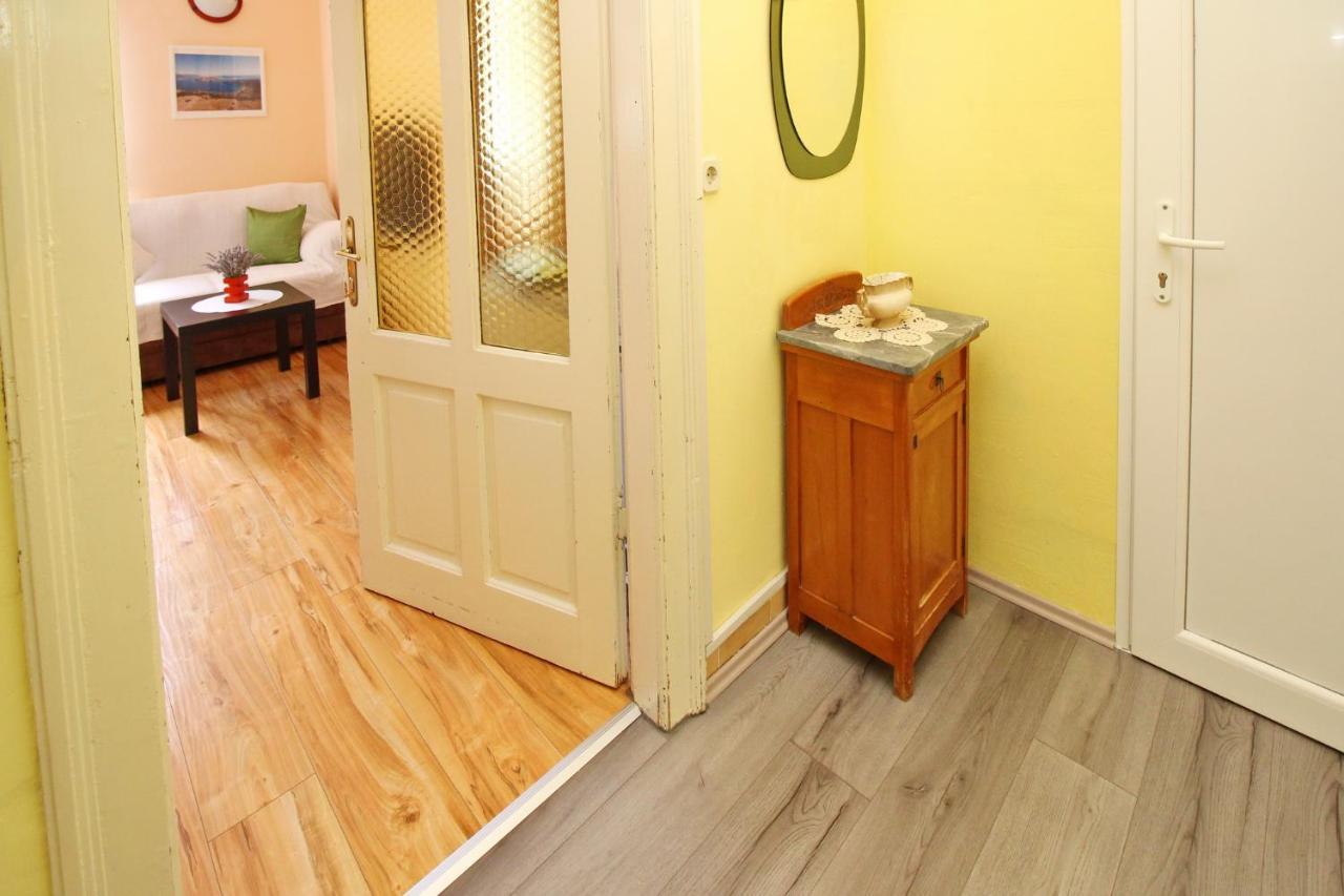 Apartment Kalcic Baška Esterno foto